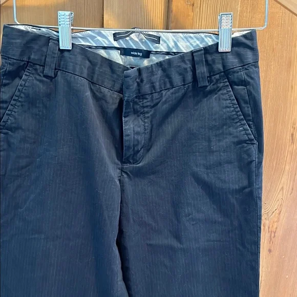 Women Navy casual pants size 2 by Gap. Wide leg and cuffed. Cotton. - Picture 5 of 5